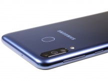 Buttons on the right - Samsung Galaxy M30 review