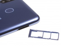 Card slot on the left - Samsung Galaxy M30 review