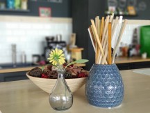 Portrait mode samples, stuff - f/2.4, ISO 704, 1/50s - Xiaomi Mi 9 SE review