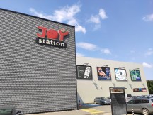 Camera samples, 48MP mode - f/1.8, ISO 112, 1/1203s - Xiaomi Mi 9 SE review