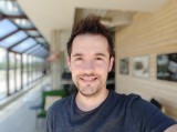 Portrait selfie samples - f/2.0, ISO 100, 1/286s - Xiaomi Mi 9 SE review