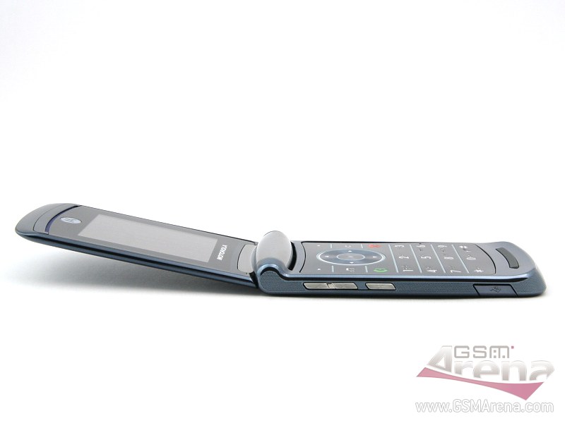 Motorola RAZR2 V8 pictures, official photos