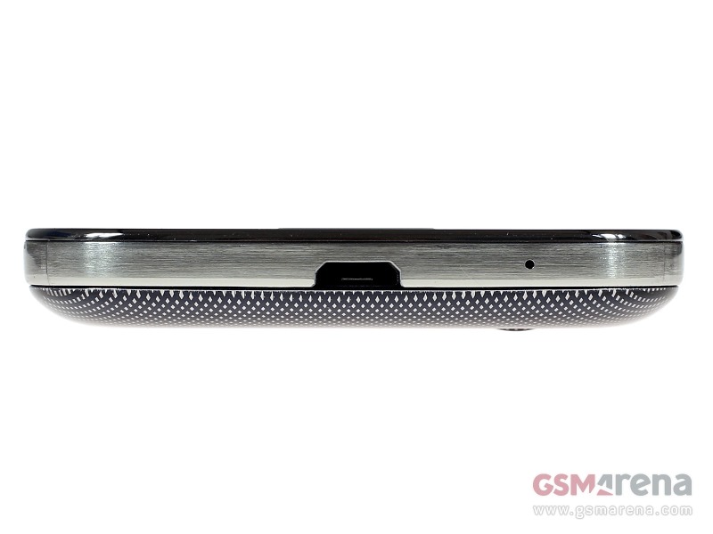 gsmarena_017.jpg